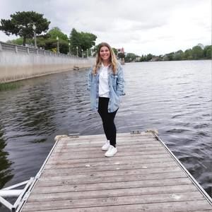 Meet your Posher, Justine